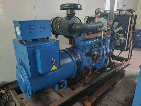 道真100kW柴油发电机组使用多级机油有哪些优缺点？